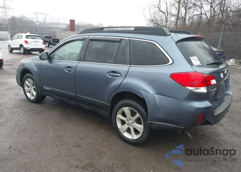 2013 Subaru Outback 2.5I Premium z USA, uszkodzony, nr VIN 4S4BRBCC5D3202851